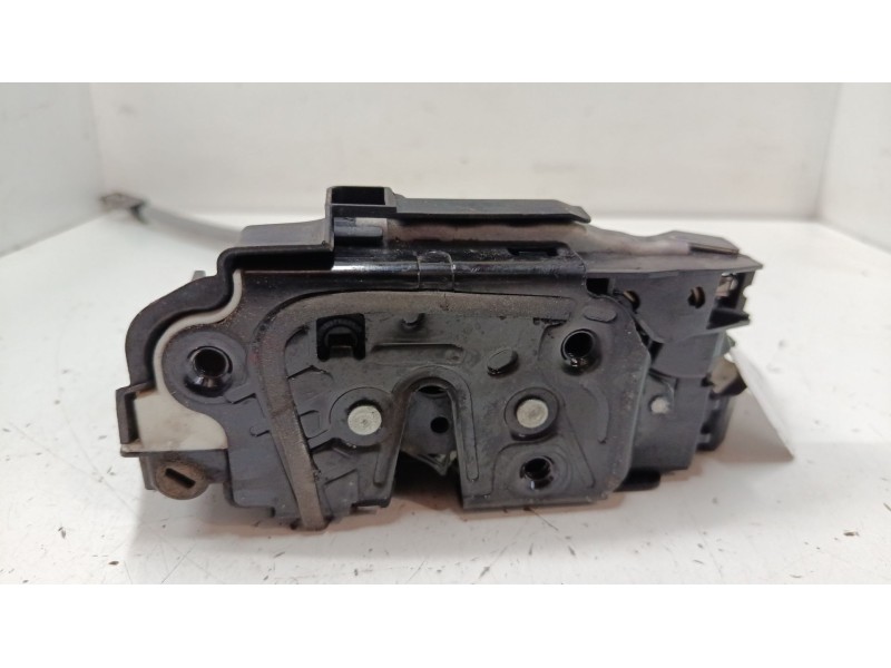 Recambio de cerradura puerta delantera derecha para volkswagen polo v (6r1, 6c1) 1.2 tsi referencia OEM IAM 5K1837016E  