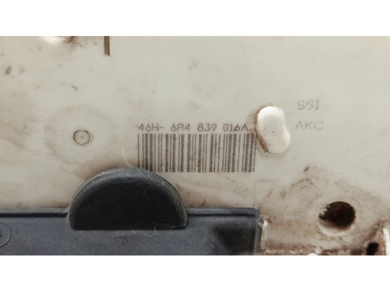Recambio de cerradura puerta trasera derecha para volkswagen polo v (6r1, 6c1) 1.2 tsi referencia OEM IAM 6R4839016A  