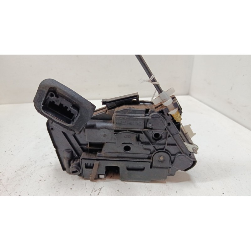 Recambio de cerradura puerta trasera izquierda para volkswagen polo v (6r1, 6c1) 1.2 tsi referencia OEM IAM 6R4839015A  