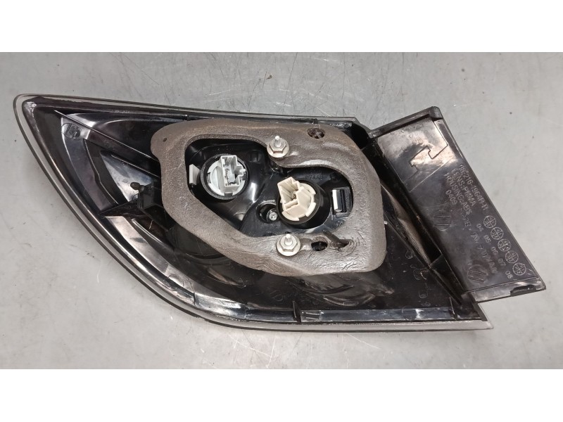 Recambio de piloto trasero derecho para mazda 3 (bk) 1.6 di turbo referencia OEM IAM 2161984RAQ  