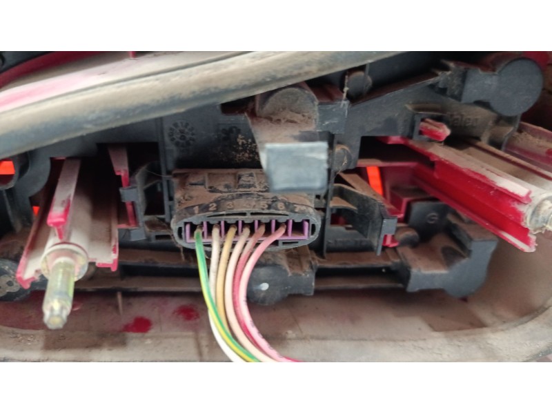 Recambio de piloto trasero izquierdo para peugeot 106 ii (1a_, 1c_) 1.5 d referencia OEM IAM   