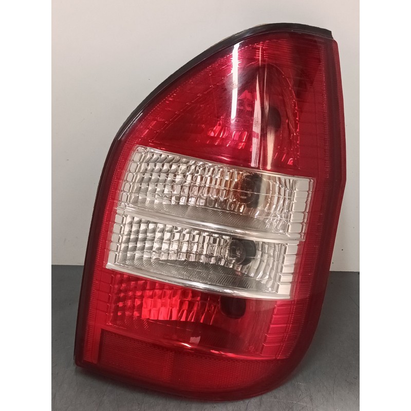 Recambio de piloto trasero derecho para opel zafira a monospace (t98) 2.2 dti 16v (f75) referencia OEM IAM   