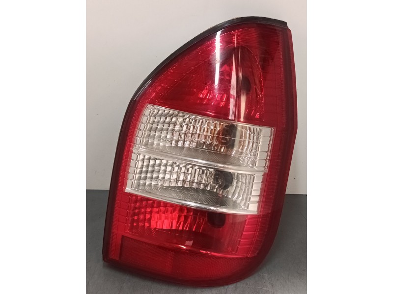 Recambio de piloto trasero derecho para opel zafira a monospace (t98) 2.2 dti 16v (f75) referencia OEM IAM   