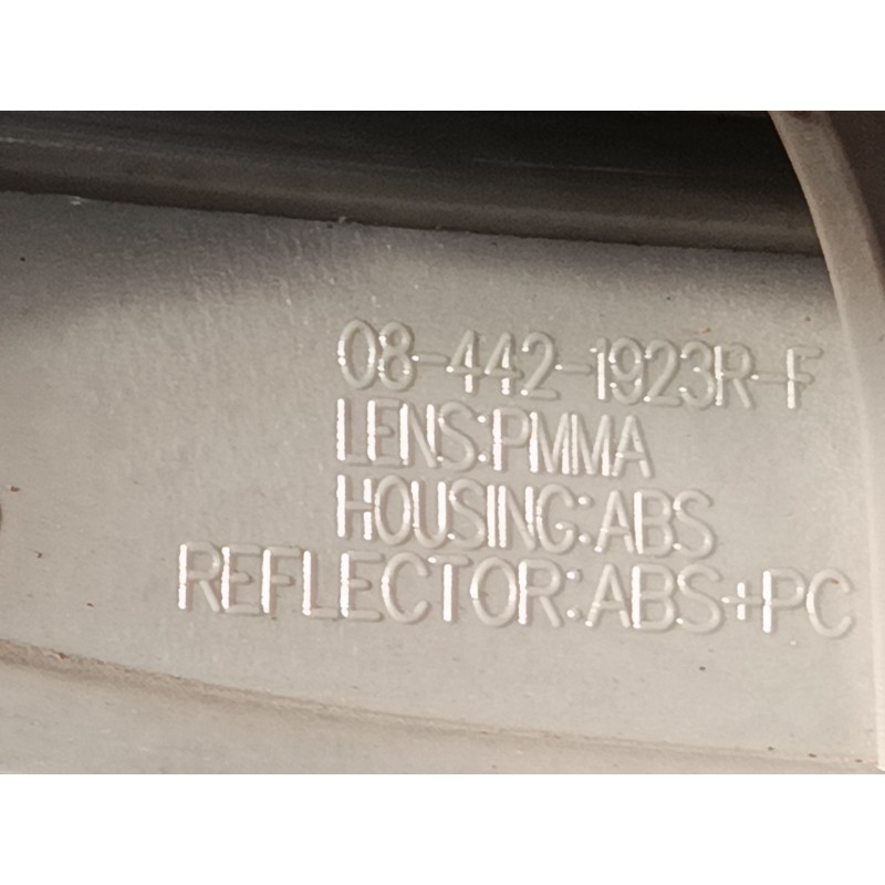 Recambio de piloto trasero derecho para opel zafira a monospace (t98) 2.2 dti 16v (f75) referencia OEM IAM   