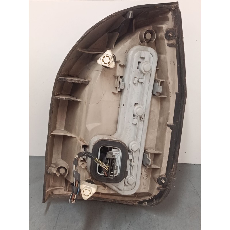 Recambio de piloto trasero izquierdo para opel zafira a monospace (t98) 2.2 dti 16v (f75) referencia OEM IAM   