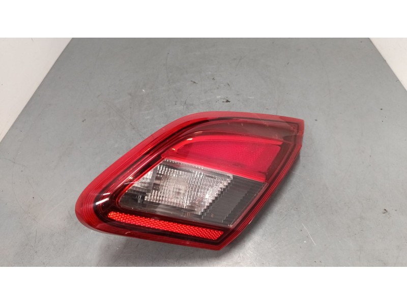 Recambio de piloto trasero porton derecho para opel corsa e (x15) 1.4 (08, 68) referencia OEM IAM 39012624  