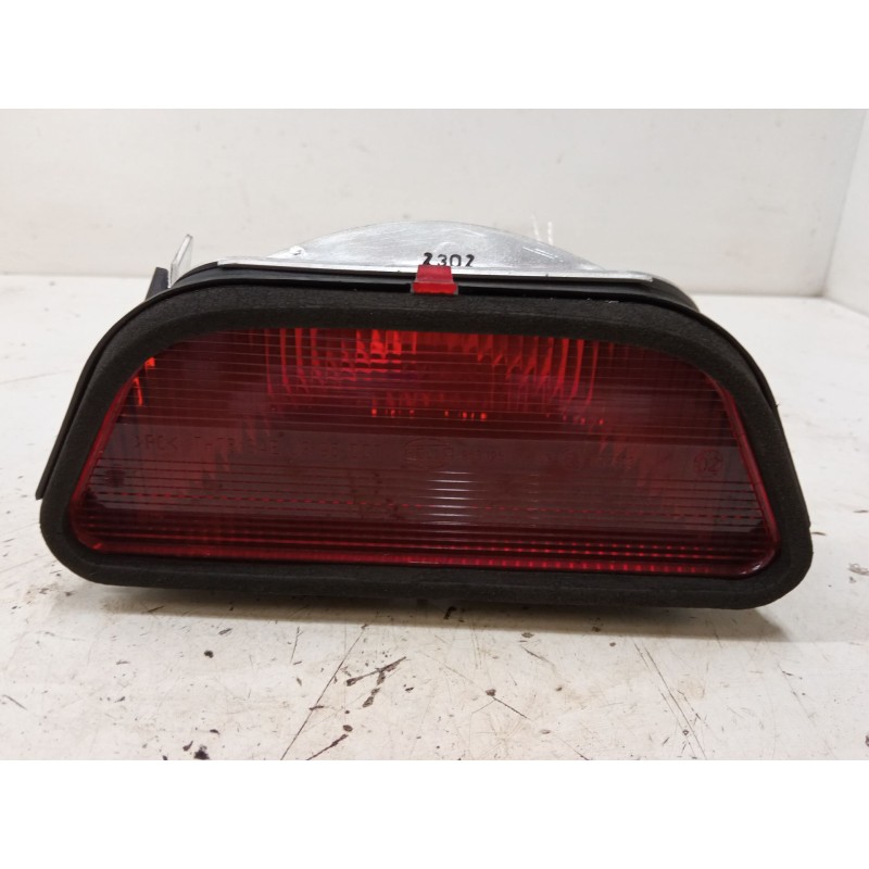 Recambio de luz central de freno para mercedes-benz clase m (w163) ml 320 (163.154) referencia OEM IAM A1638200156 963126 