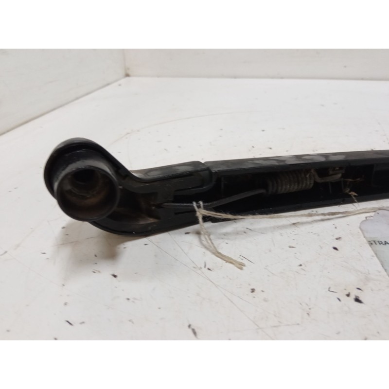 Recambio de brazo limpia trasero para opel astra g station wagon (t98) 1.6 16v (f35) referencia OEM IAM   