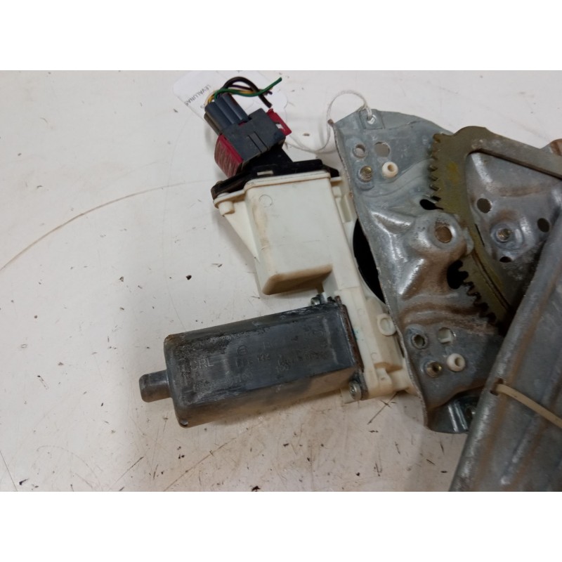 Recambio de elevalunas electrico trasero izquierdo para toyota corolla (_e12_) 1.6 vvt-i (zze121_) referencia OEM IAM 0130822032