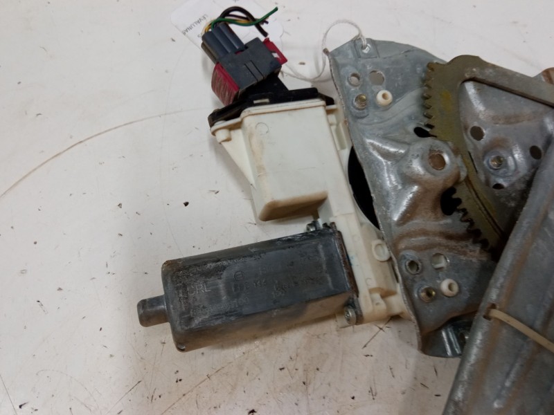 Recambio de elevalunas electrico trasero izquierdo para toyota corolla (_e12_) 1.6 vvt-i (zze121_) referencia OEM IAM 0130822032