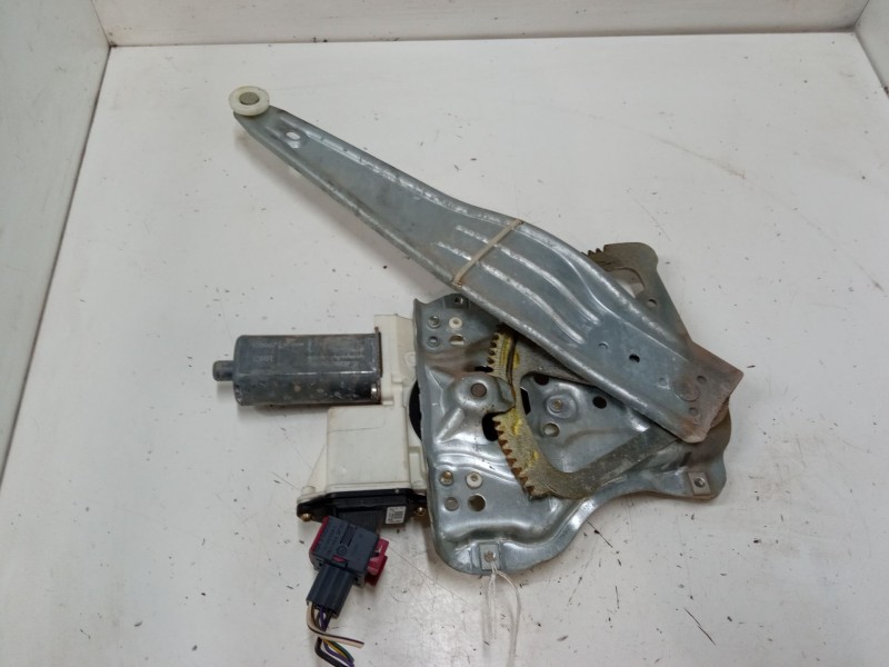 Recambio de elevalunas electrico trasero derecho para toyota corolla (_e12_) 1.6 vvt-i (zze121_) referencia OEM IAM   