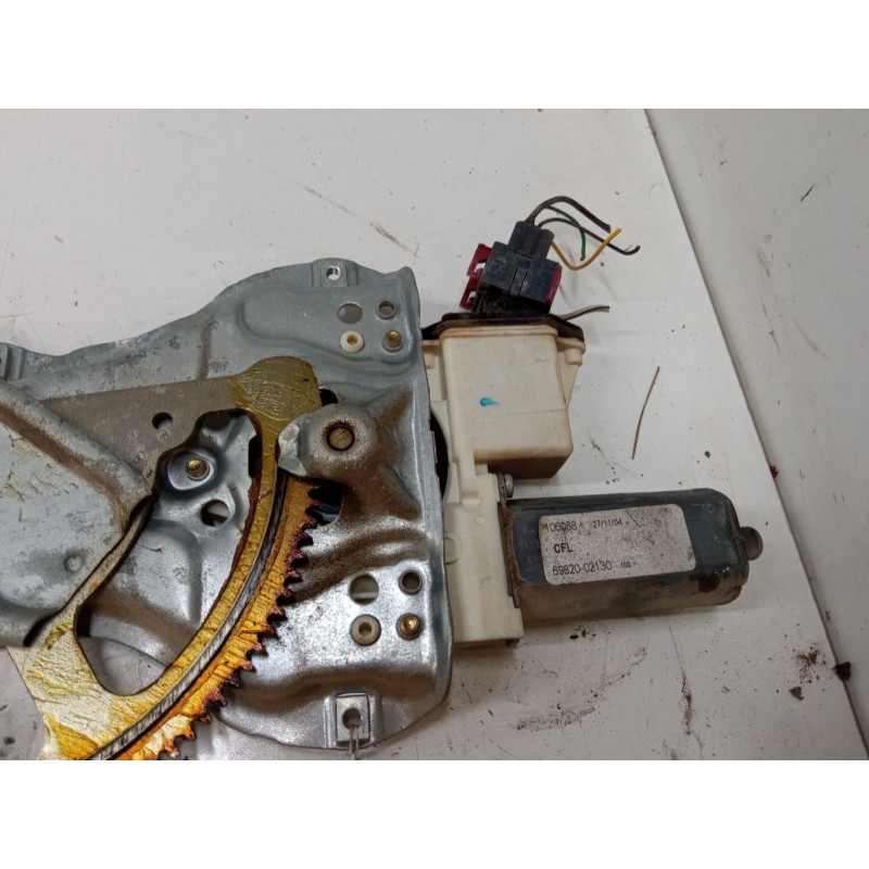Recambio de elevalunas electrico delantero izquierdo para toyota corolla (_e12_) 1.6 vvt-i (zze121_) referencia OEM IAM 01308220