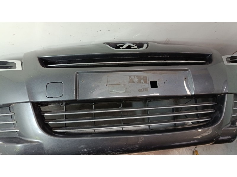 Recambio de paragolpes delantero para peugeot 5008 (0u_, 0e_) 1.6 hdi referencia OEM IAM 9687444577  