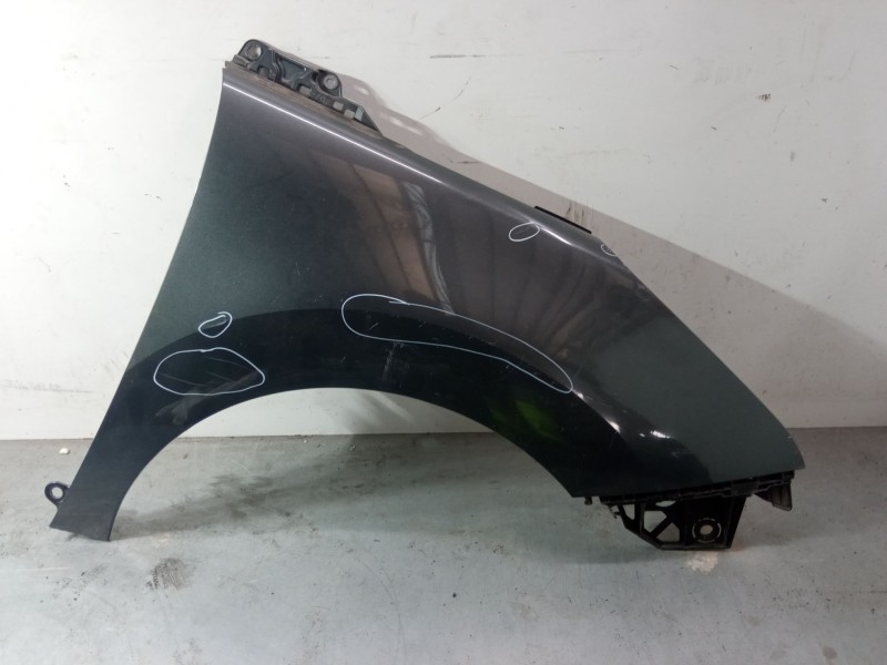 Recambio de aleta delantera derecha para peugeot 5008 (0u_, 0e_) 1.6 hdi referencia OEM IAM   