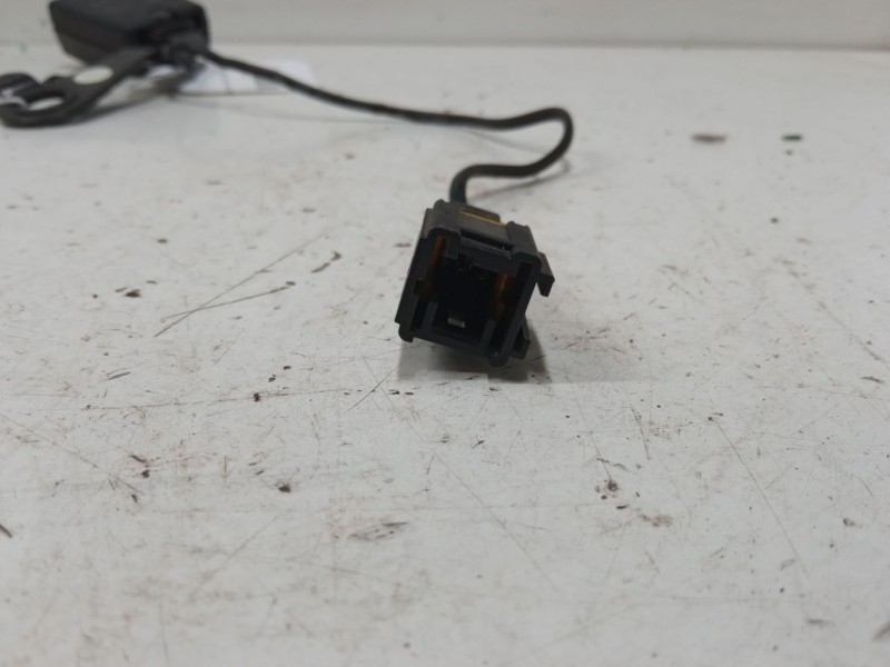 Recambio de anclaje cinturon trasero derecho para peugeot 5008 (0u_, 0e_) 1.6 hdi referencia OEM IAM 9681984480  