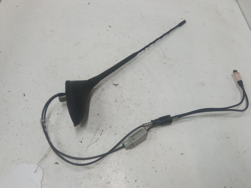 Recambio de base de antena para peugeot 5008 (0u_, 0e_) 1.6 hdi referencia OEM IAM 9664509580  