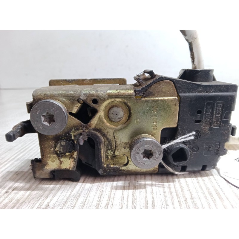 Recambio de cerradura puerta delantera derecha para peugeot 407 (6d_) 2.0 hdi 135 (6drhrh, 6drhre, 6drhrg, 6drhrj) referencia OE