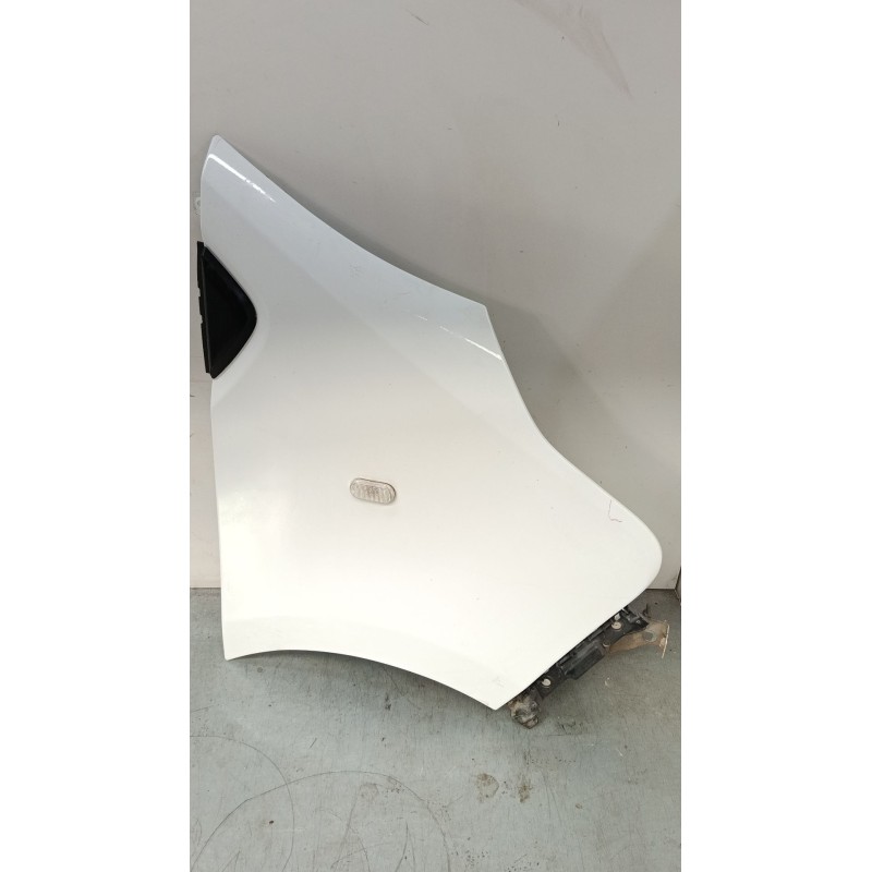 Recambio de aleta delantera derecha para opel vivaro b autobús (x82) 1.6 cdti (06) referencia OEM IAM 93455813  