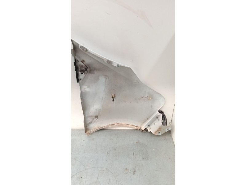 Recambio de aleta delantera izquierda para opel vivaro b autobús (x82) 1.6 cdti (06) referencia OEM IAM 93455812  