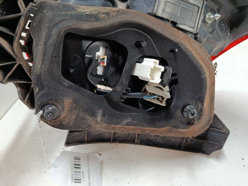 Recambio de piloto trasero derecho para toyota yaris (_p13_) 1.5 (nsp131_) referencia OEM IAM   