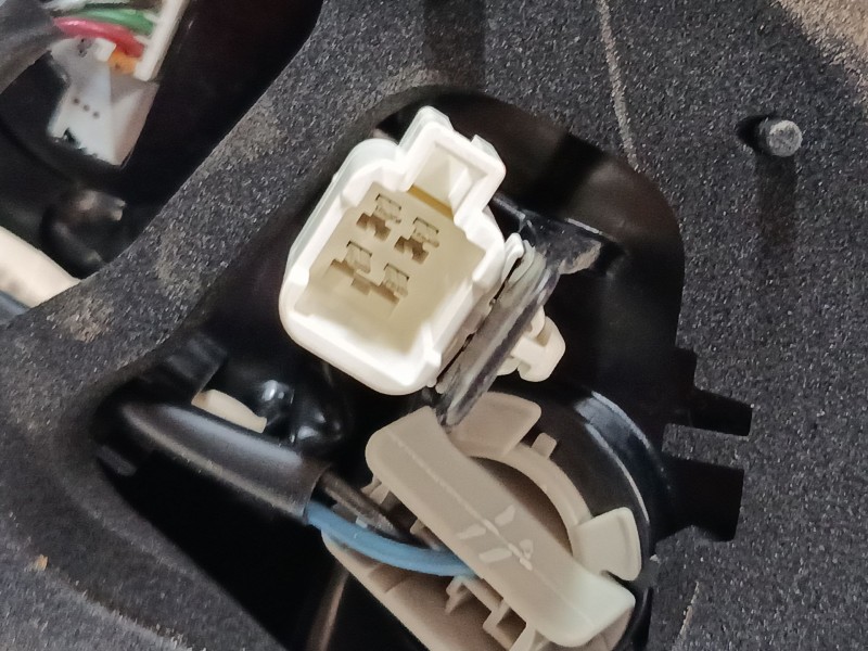 Recambio de piloto trasero derecho para toyota yaris (_p13_) 1.5 (nsp131_) referencia OEM IAM   