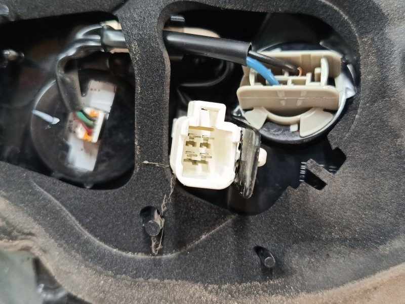 Recambio de piloto trasero izquierdo para toyota yaris (_p13_) 1.5 (nsp131_) referencia OEM IAM 815600DB70  