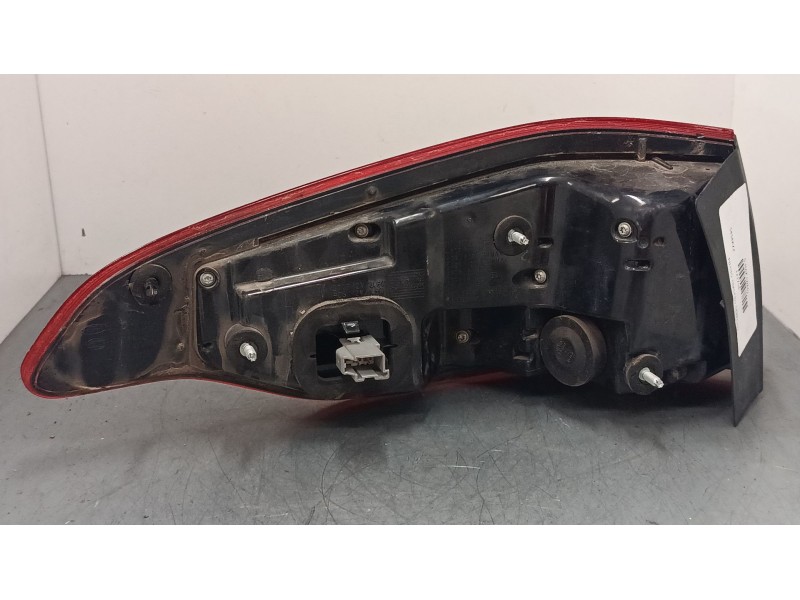 Recambio de piloto trasero derecho para ford s-max (wa6) 2.0 tdci referencia OEM IAM 17318702 AM2113404AG) 