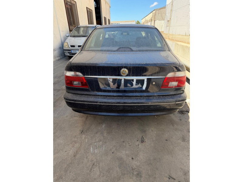 bmw 5 (e39) del año 2003