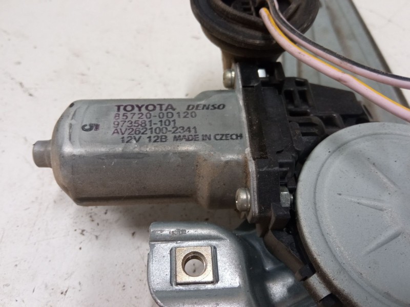 Recambio de elevalunas electrico trasero derecho para toyota yaris (_p13_) 1.5 (nsp131_) referencia OEM IAM 857200D120  