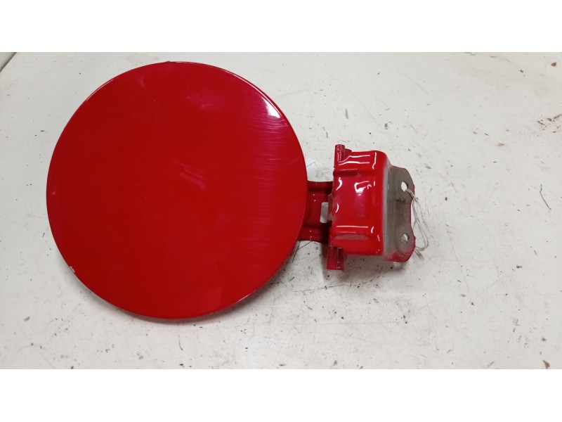 Recambio de tapa exterior combustible para toyota yaris (_p13_) 1.5 (nsp131_) referencia OEM IAM 773500D080  