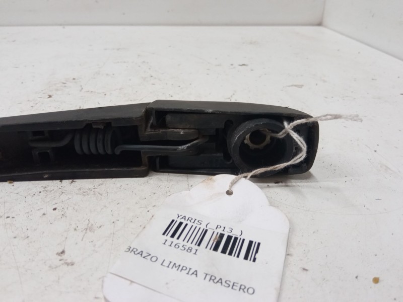 Recambio de brazo limpia trasero para toyota yaris (_p13_) 1.5 (nsp131_) referencia OEM IAM   