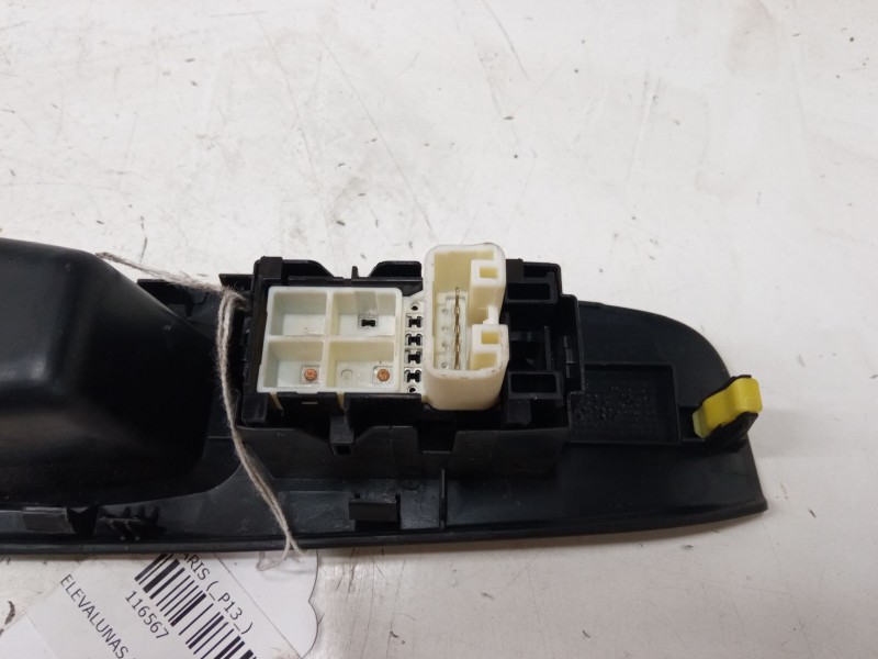 Recambio de mando elevalunas delantero derecho para toyota yaris (_p13_) 1.5 (nsp131_) referencia OEM IAM 742310D690  