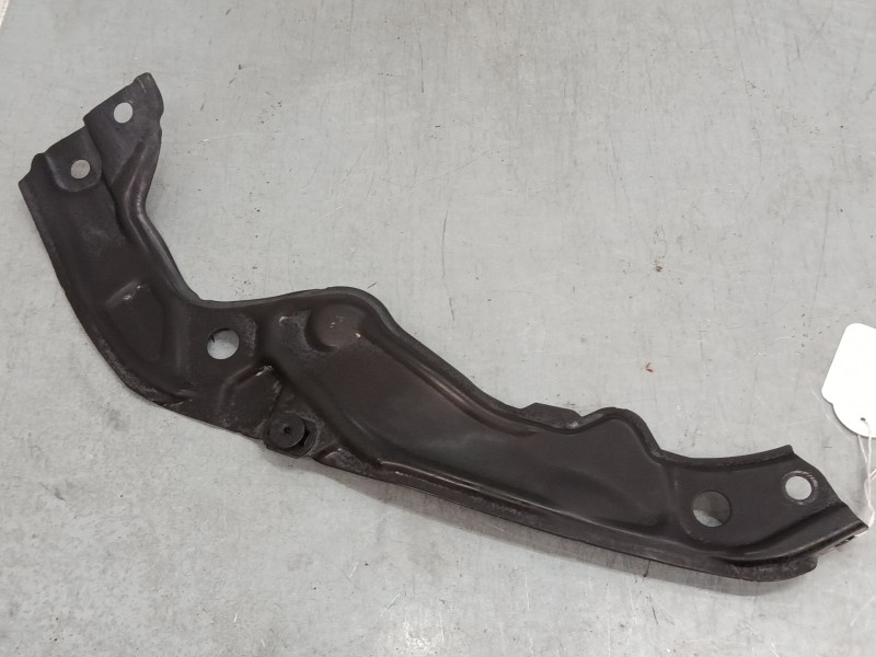 Recambio de alojamiento faro derecho para seat ibiza v (kj1, kjg) 1.0 mpi referencia OEM IAM 6F0806930  