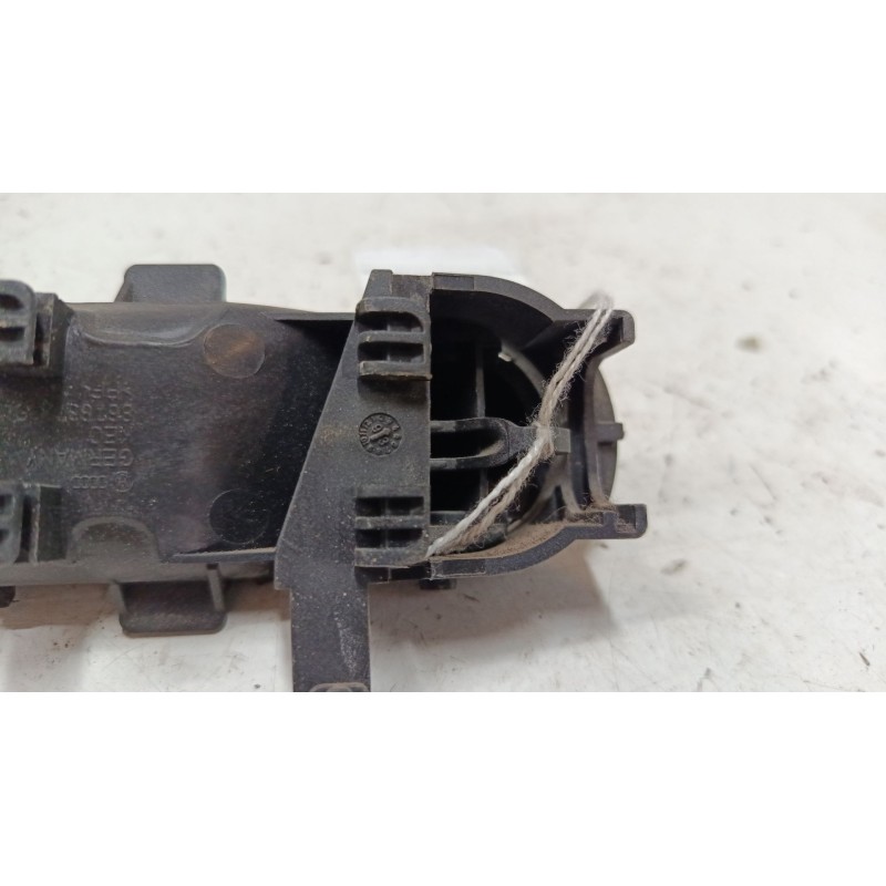 Recambio de maneta interior puerta delantera izquierda para volkswagen polo ii (86c, 80) 1.0 cat referencia OEM IAM 6927447020  