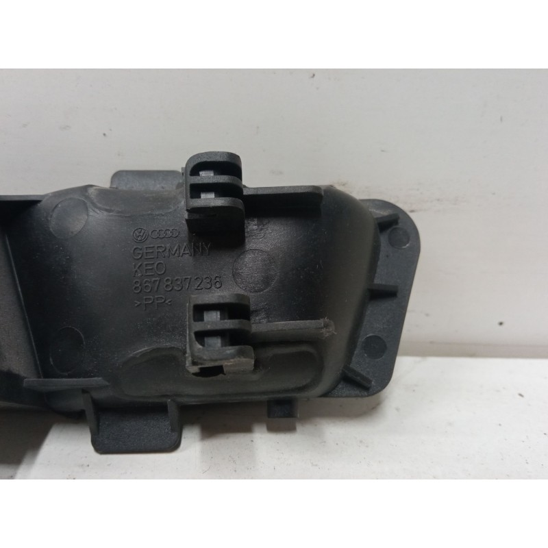 Recambio de maneta interior puerta delantera derecha para volkswagen polo ii (86c, 80) 1.0 cat referencia OEM IAM 867837236  