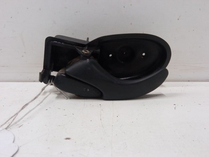 Recambio de maneta interior delantera izquierda para ford focus i (daw, dbw) 1.8 turbo di / tddi referencia OEM IAM   
