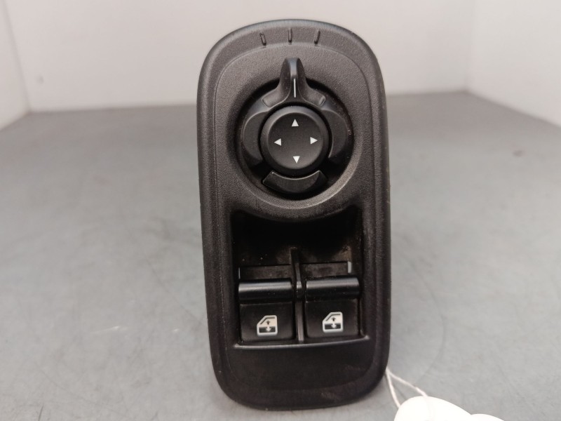 Recambio de mando elevalunas delantero izquierdo para fiat 500e (332_) elektro 3+1 (fa1) referencia OEM IAM 07357249090  