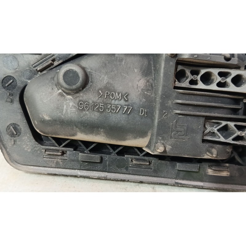 Recambio de maneta interior puerta delantera derecha para peugeot 306 hatchback (7a, 7c, n3, n5) 1.8 16v referencia OEM IAM 9612