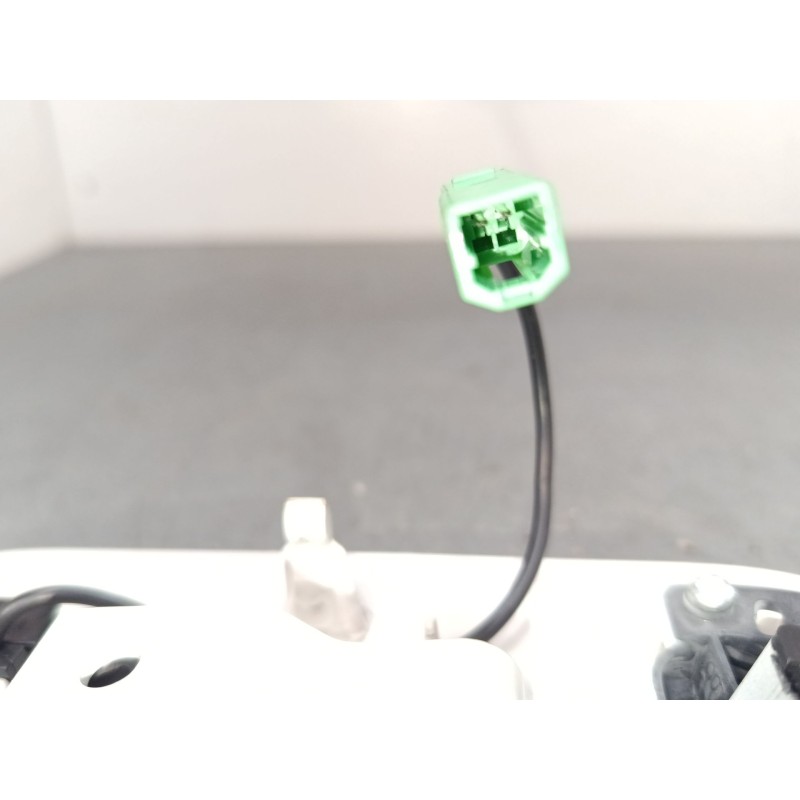 Recambio de luz interior delantera para fiat 500e (332_) elektro 3+1 (fa1) referencia OEM IAM 7357256890  