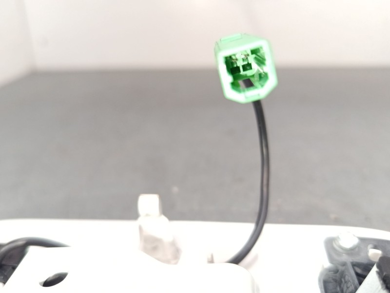 Recambio de luz interior delantera para fiat 500e (332_) elektro 3+1 (fa1) referencia OEM IAM 7357256890  