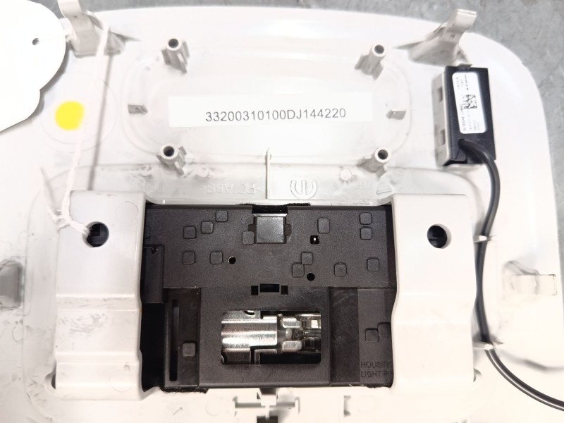 Recambio de luz interior delantera para fiat 500e (332_) elektro 3+1 (fa1) referencia OEM IAM 7357256890  