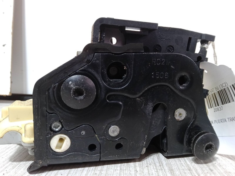 Recambio de cerradura puerta trasera derecha para volkswagen passat b6 (3c2) 2.0 tdi 16v referencia OEM IAM   