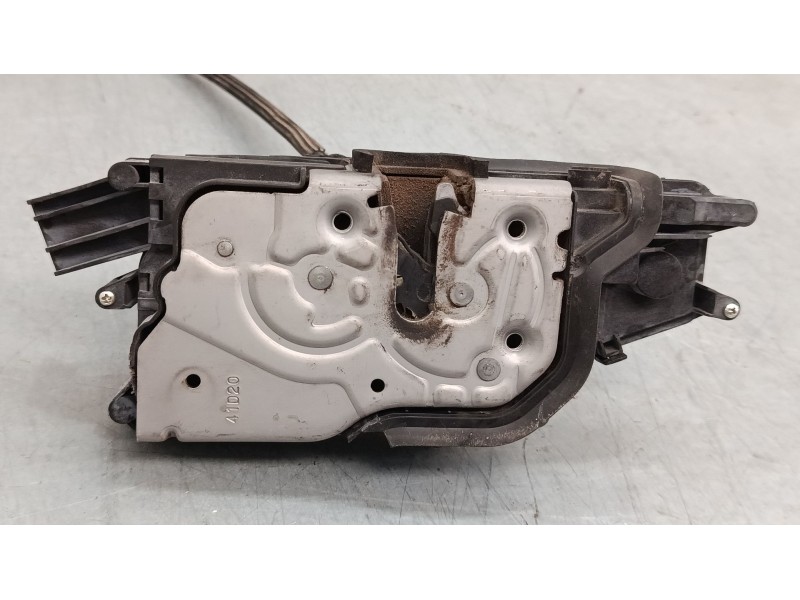Recambio de cerradura puerta delantera derecha para fiat 500e (332_) elektro 3+1 (fa1) referencia OEM IAM 52138077  