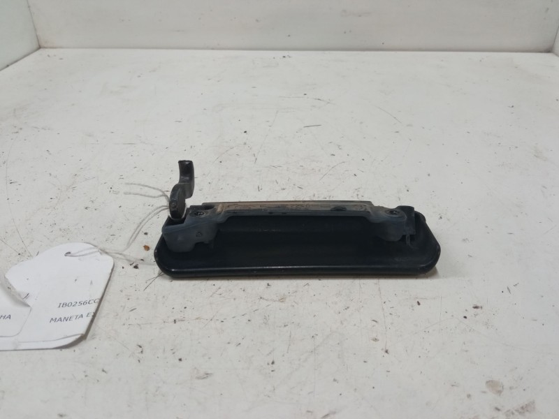 Recambio de maneta exterior puerta trasera derecha para ford fiesta iii (gfj) 1.1 referencia OEM IAM   