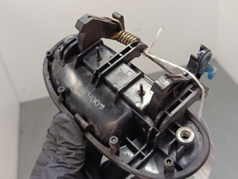 Recambio de maneta exterior puerta trasera derecha para daewoo lanos (klat) 1.3 referencia OEM IAM   