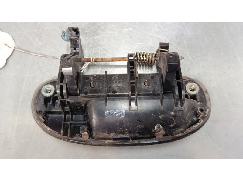 Recambio de maneta exterior puerta trasera izquierda para daewoo lanos (klat) 1.3 referencia OEM IAM   