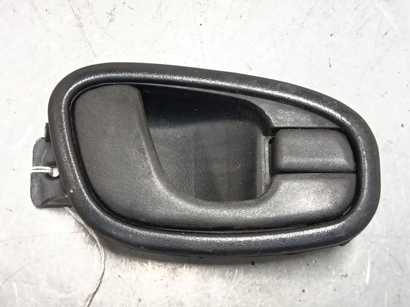 Recambio de maneta interior puerta trasera derecha para daewoo lanos (klat) 1.3 referencia OEM IAM 96304019  