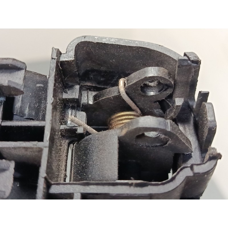 Recambio de maneta interior puerta trasera derecha para daewoo lanos (klat) 1.3 referencia OEM IAM 96304019  