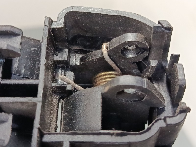 Recambio de maneta interior puerta trasera derecha para daewoo lanos (klat) 1.3 referencia OEM IAM 96304019  