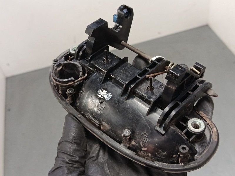 Recambio de maneta exterior puerta delantera izquierda para daewoo lanos (klat) 1.3 referencia OEM IAM   